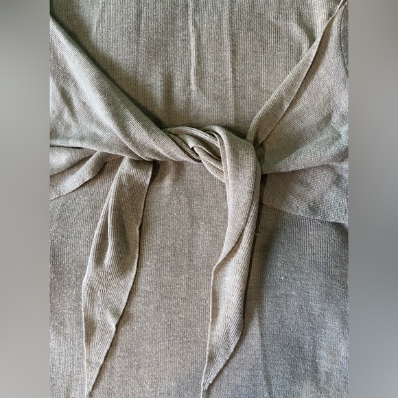 Sweater Dress with belt - Picture 4 of 8